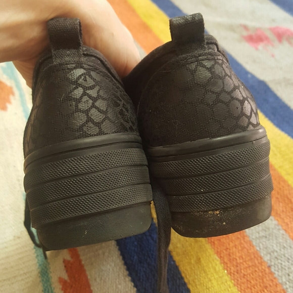*SOLD* Black platform sneakers Divided H&M scales - Picture 7 of 9